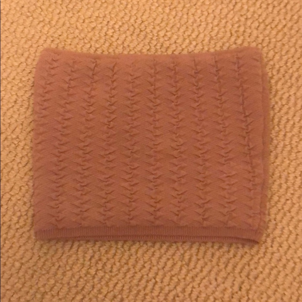 Babaton Crop Top